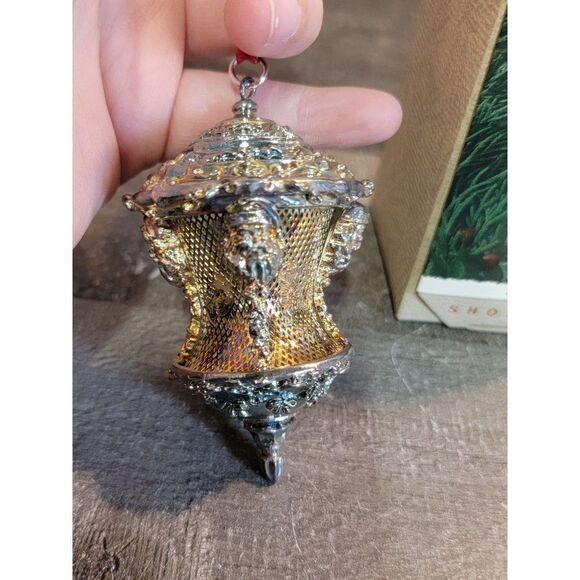 Hallmark silver Santa 1993 ornament Xmas decor - Picture 4 of 7